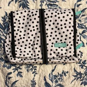 Scout roll up toiletry bag